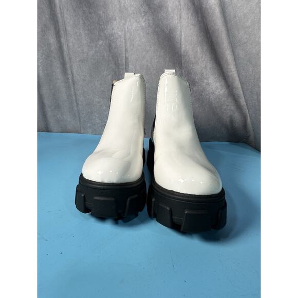 Circus by Sam Edelman Womens Darielle White Ankle Boots 8 1/2 MedNew box damage - Picture 2 of 8